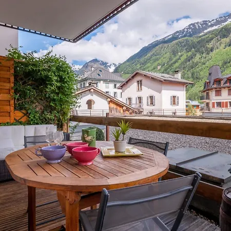 Apartment In The Center Of With Views Of Mont Blanc